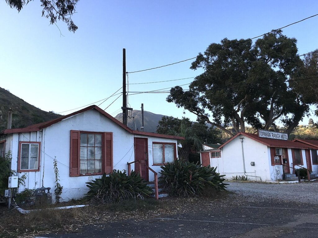 Californias Topanga Ranch Motel